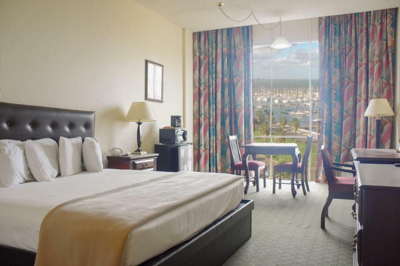 Hotel Corpus Christi Bayfront Экстерьер фото